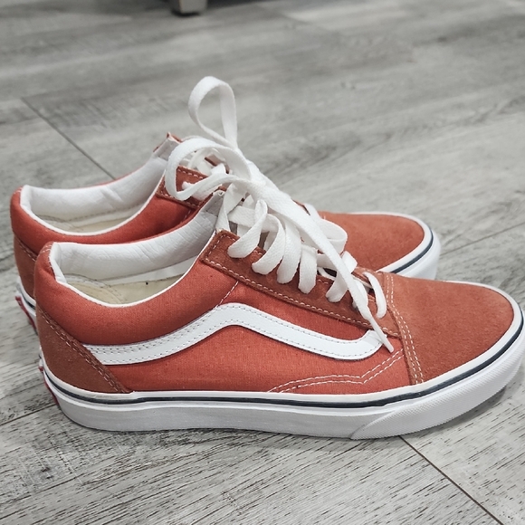 Vans Red and White Flats - Picture 3 of 9